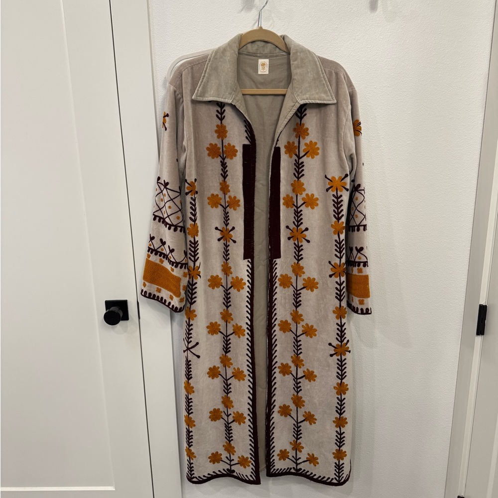 Wylder Trading Company Velvet Vetiver Duster